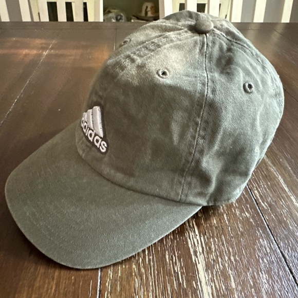 Adidas Climalite hat - Picture 9 of 11
